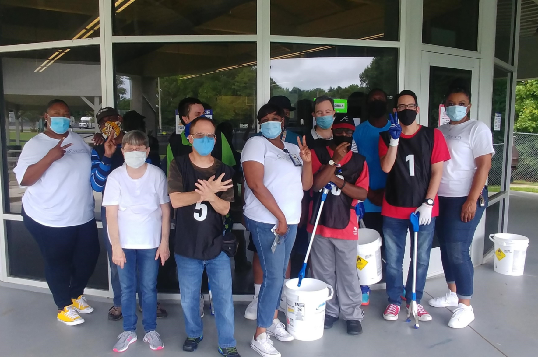 090920_MDJ_ActsofKindnessPart2_SweetwaterCleanup2.png